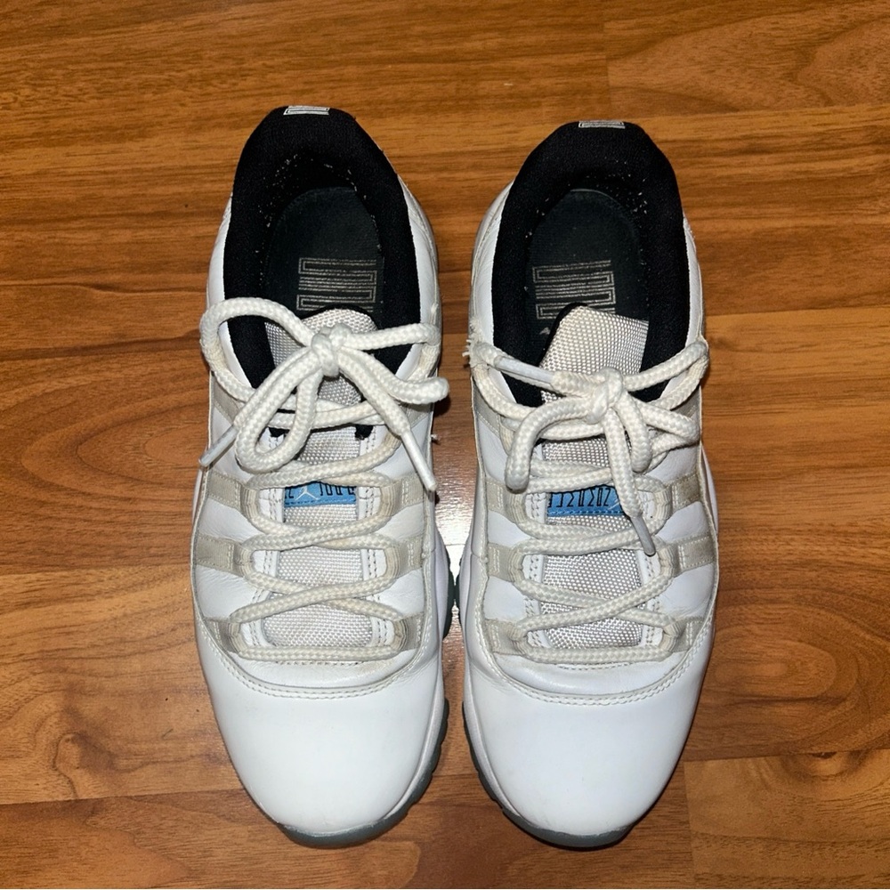 Jordan 11 - Picture 2 of 9